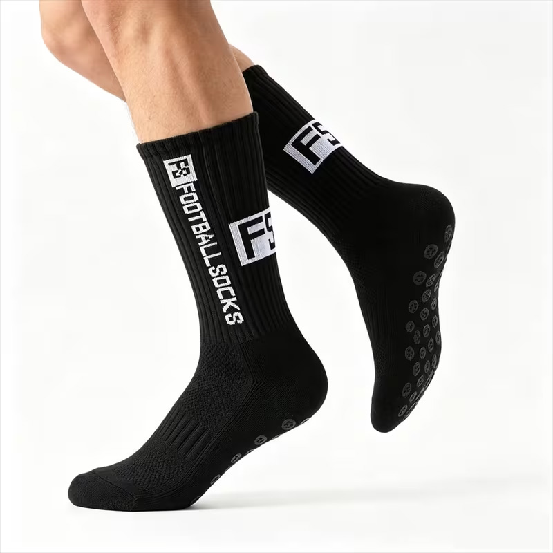 1 Pair Grippy Sports Crew Sock - đánh giá và giá Sports Socks
